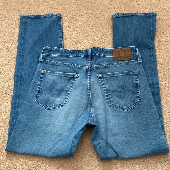 AG The Graduate - Picture 3 of 4